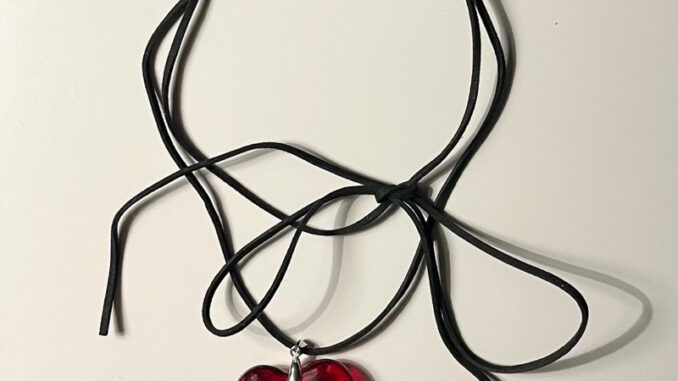 i/flower/you รุ่น glassy heart (red color)