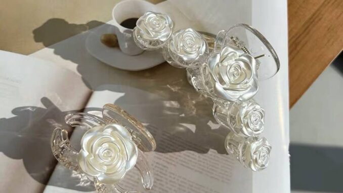 กิ๊บหนีบผมกุหลาบมาใหม่ พร้อมส่ง