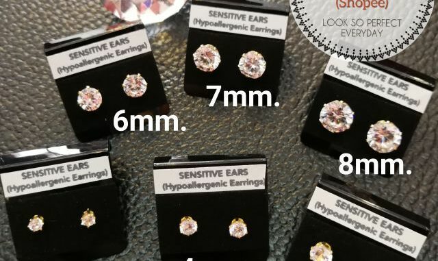 ต่างหูเพชรกลมเล่นแสงสำหรับคนแพ้ง่าย sensitive earrings เพชรcz ฝังหนามเตย มีทั้งตัวเรือนสีเงินและตัวเรือนสีทอง