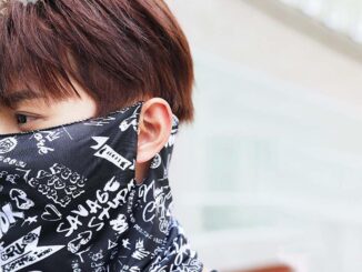 Pewany ผ้าพันคอ ผ้าคาดศีรษะ กันแดด พิมพ์ลายตัวอักษร หน้ายิ้ม เหมาะกับฤดูร้อน สําหรับผู้หญิง