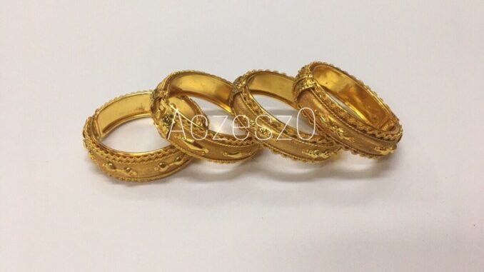 กำไลข้อมือเด็ก ผู้ใหญ่คละลาย เด็ก40฿ ผู้ใหญ่50฿