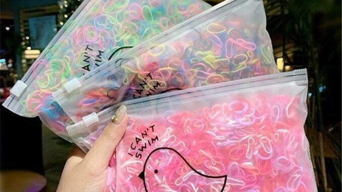 ยางรัดผมขนาดเล็กหลากสีสําหรับเด็กผู้หญิง 1000 ชิ้น / ถุง