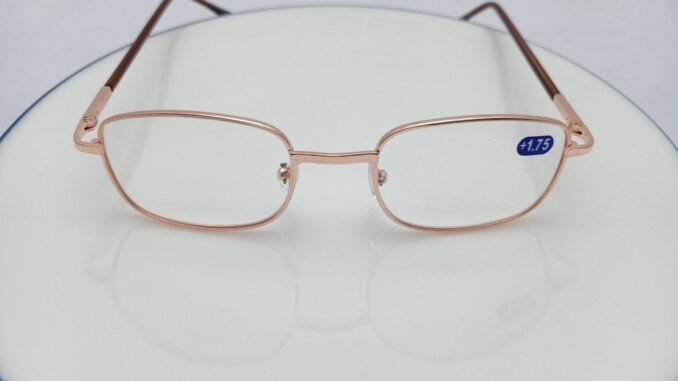แว่นสายตายาว แว่นตากรอบโลหะ ขาสปริง น้ำหนักเบา ใส่สบาย N.900# diy2564 แว่นสายตายาว แว่นตากรอบโลหะ ขาสปริง น้ำหนักเบา ใส่สบาย N.900# diy2564