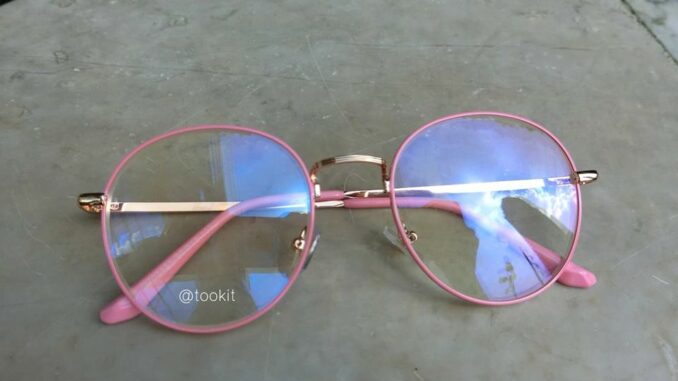 แว่นสายตาสั้นทรงหยดน้ำ มี-50 ถึง -600 สีชมพู (พร้อมซองหนังใส่แว่น และผ้าเช็ดเลนส์) แว่นสายตาสั้นทรงหยดน้ำ มี-50 ถึง -600 สีชมพู (พร้อมซองหนังใส่แว่น และผ้าเช็ดเลนส์)