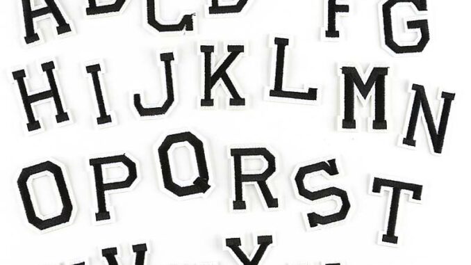 A-z แผ่นแพทช์สติกเกอร์ตัวอักษรภาษาอังกฤษ ตัวเลข และตัวเลข สีดํา สําหรับติดตกแต่งเสื้อผ้า 5*4 ซม. A-z แผ่นแพทช์สติกเกอร์ตัวอักษรภาษาอังกฤษ ตัวเลข และตัวเลข สีดํา สําหรับติดตกแต่งเสื้อผ้า 5*4 ซม.