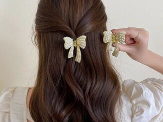 Lovito คลิปหนีบผมรูปโบว์ แต่งไข่มุก สำหรับผู้หญิง สไตล์ลำลอง LFA04140 (สีทอง)