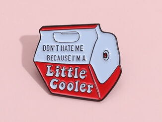 เข็มกลัด รูปการ์ตูน Don't Hate Me Because I Am A Little Cooler แบบสร้างสรรค์ เครื่องประดับ สําหรับเด็ก เพื่อน
