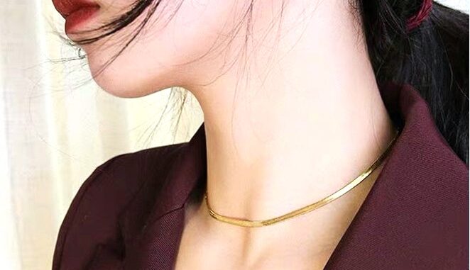 สร้อยคอโซ่ เหล็กไทเทเนียม ทอง 18K ไม่จางง่าย เข้ากับทุกการแต่งกาย สําหรับผู้หญิง