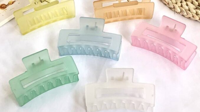 กิ๊บหนีบผมสี่เหลี่ยมสีเจลขุ่นมาใหม่ขนาดกลาง(พร้อมส่งจากไทย)