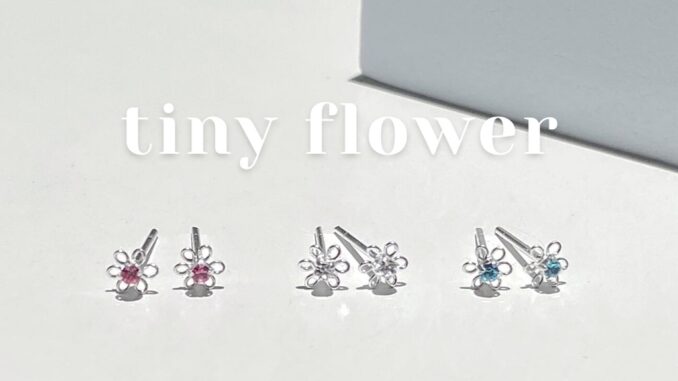 โค้ด 3F875 ลด 45.- / tiny flower crystal earring / ต่างหูดอกไม้จิ๋ว ต่างหูเงินแท้925  ต่างหูดัดลวดรูปดอกไม้