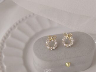 【JIHE】ต่างหูสตั๊ด ประดับโบว์มุก หรูหรา เครื่องประดับแฟชั่น เทรนด์ใหม่ ระดับไฮเอนด์