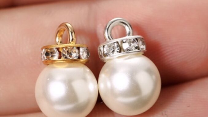 10 ชิ้น 25 บาท จี้มุก ขนาด 12 มิลลิเมตร