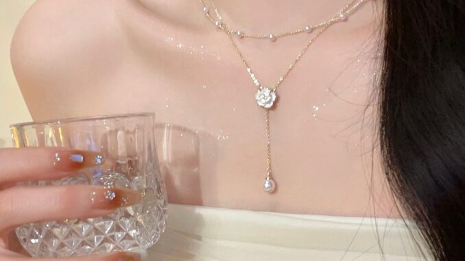 เครื่องประดับ สร้อยคอโชคเกอร์ จี้ดอกคามิเลีย ประดับไข่มุก มีหลายชั้น สีทอง สําหรับผู้หญิง