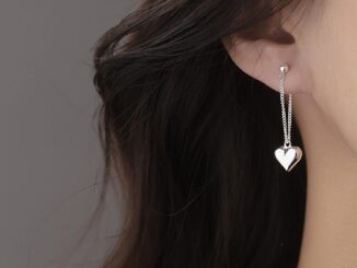[highbuying] ต่างหูระย้า รูปหัวใจ ประดับพู่ สีเงิน สไตล์วินเทจ กันภูมิแพ้ เครื่องประดับแฟชั่น สําหรับผู้หญิง พร้อมส่ง