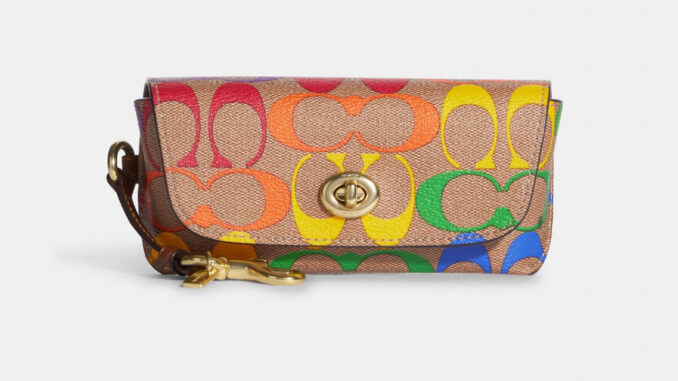 Sunglass Case In Rainbow Signature Canvas แท้ Sunglass Case In Rainbow Signature Canvas แท้