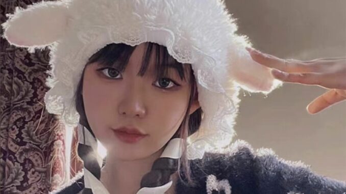 หมวกแกะน่ารัก ลูกไม้ ป้องกันหู ผู้หญิง ฤดูใบไม้ร่วง ฤดูหนาว อบอุ่น หมวกหัวตุ๊กตาหนา หมวกแกะน่ารัก ลูกไม้ ป้องกันหู ผู้หญิง ฤดูใบไม้ร่วง ฤดูหนาว อบอุ่น หมวกหัวตุ๊กตาหนา