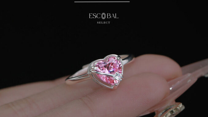 ESCOBAL ประสบความสำเร็จ พร้อมส่ง แหวนเงินแท้ Pink Heart  แหวนเพชรสีชมพู ขายดี สไตล์ใหม่ 2024 ไม่ลอกไม่ดำ