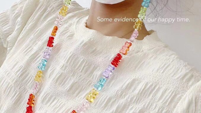 สายโซ่คล้องคอ อะคริลิค ลายการ์ตูนหมี สีแคนดี้ แบบเรียบง่าย สไตล์เกาหลี สําหรับคล้องแว่นตา หน้ากาก