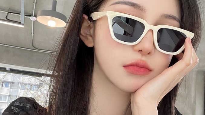 Roselife Ins แว่นตากันแดด GM ทรงแคบ กรอบแคบ ป้องกัน UV400 สีดํา สไตล์วินเทจ สําหรับผู้หญิง และผู้ชาย Roselife Ins แว่นตากันแดด GM ทรงแคบ กรอบแคบ ป้องกัน UV400 สีดํา สไตล์วินเทจ สําหรับผู้หญิง และผู้ชาย