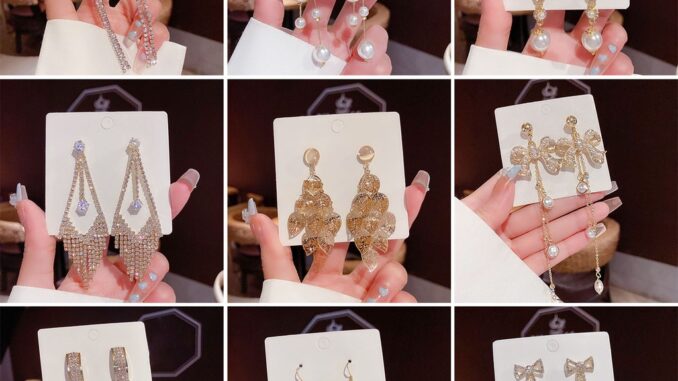 Ellastore123 ต่างหูระย้า รูปโบว์ ประดับไข่มุกเทียม พลอยเทียม 1 คู่ Ellastore123 ต่างหูระย้า รูปโบว์ ประดับไข่มุกเทียม พลอยเทียม 1 คู่