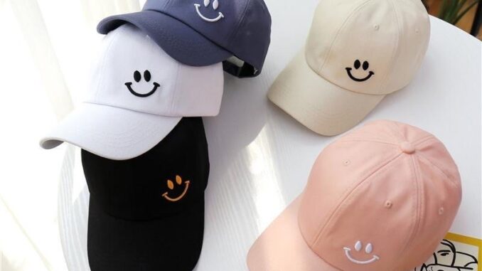 หมวกแก๊ปเบสบอล ปัก SMILEใหม่ (มี 3 สี) หมวกแก๊ป