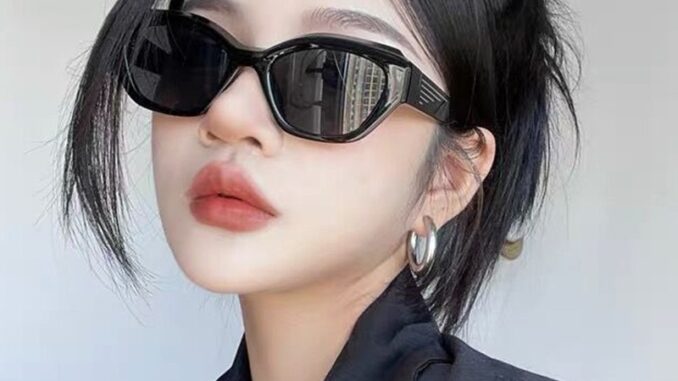 แว่นตากันแดด กรอบสี่เหลี่ยมผืนผ้า ทรงสี่เหลี่ยมผืนผ้า สไตล์พังก์ วินเทจ แฟชั่นฤดูร้อน สําหรับผู้หญิง แว่นตากันแดด กรอบสี่เหลี่ยมผืนผ้า ทรงสี่เหลี่ยมผืนผ้า สไตล์พังก์ วินเทจ แฟชั่นฤดูร้อน สําหรับผู้หญิง