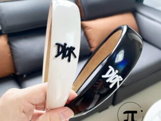 ใหม่ ที่คาดผม หนัง PU สีพื้น แวววาว เรียบง่าย อารมณ์ ย้อนยุค อิน สีสดใส ที่คาดผม ผู้หญิง แฟชั่น เข้ากับทุกการแต่งกาย เครื่องประดับผม
