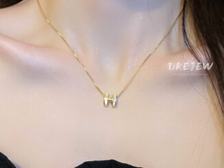 DREJEW ทอง18K สร้อยคอโซ่ชุบทองแท้ ประดับเพทาย รูปตัวอักษร ระดับไฮเอนด์ หรูหรา สไตล์เกาหลี สําหรับผู้หญิงสร้อยคอแฟชั่น
