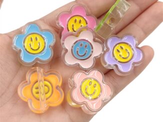 จี้ลูกปัดอะคริลิคใส รูปดอกไม้น่ารัก สําหรับทําเครื่องประดับ DIY จํานวน 5 ชิ้น