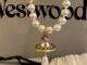 Westwood Vivienne สร้อยคอโซ่ จี้รูปหยดน้ํา ประดับมุก สามมิติ สไตล์วินเทจ