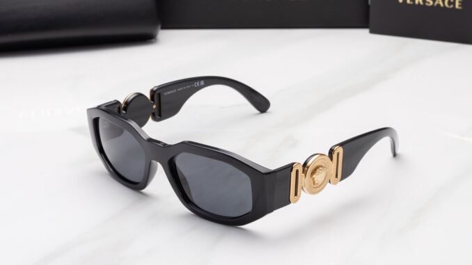 แว่นกันแดด Versace VE4361 GB1/87 ของแท้ ประกันศูนย์ไทย