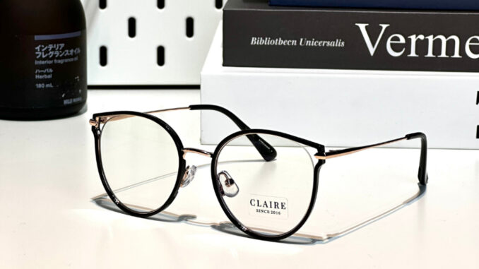 CLAIRE : รุ่น CR1 แว่นกรองแสงออกแดดเปลี่ยนสี Cara Black Pearl