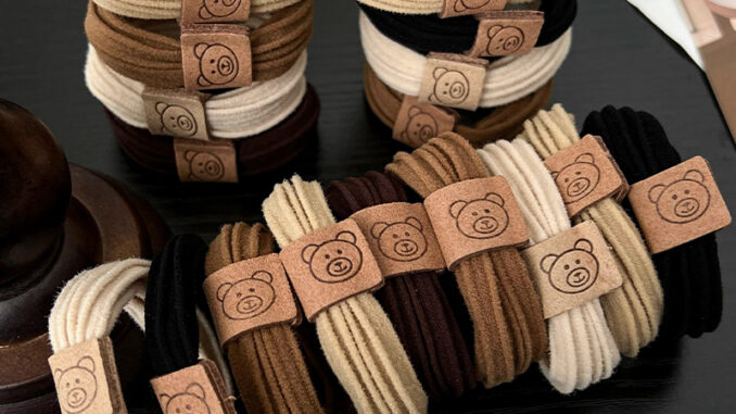 ยางรัดผมหางม้า แบบยืดหยุ่นสูง ลายโลโก้หมี สีกาแฟ แบบเรียบง่าย สไตล์เกาหลี