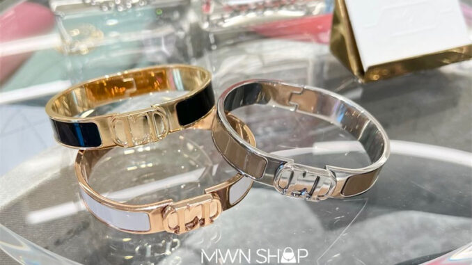 กำไลขาวดำ มาเพิ่มแล้วนะคะ Lyn jewelry สร้อยข้อมือ กำไลขาวดำ มาเพิ่มแล้วนะคะ Lyn jewelry สร้อยข้อมือ