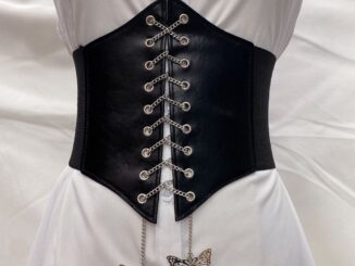 เข็มขัด หนัง PU แต่งสายโซ่ รูปผีเสื้อ หรูหรา หลากสี แบบเรียบง่าย สําหรับผู้หญิง