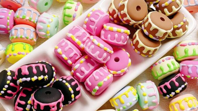 5 ชิ้น / เซต น่ารัก จําลอง เค้ก ลูกปัด DIY ทําด้วยมือ โซ่โทรศัพท์มือถือ พวงกุญแจ เครื่องประดับผม