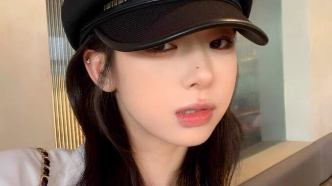 หมวกเบเร่ต์ลําลอง ทรงแปดเหลี่ยม ขนาดเล็ก สีดํา แฟชั่นฤดูใบไม้ผลิ และฤดูใบไม้ร่วง สไตล์ญี่ปุ่น สําหรับผู้หญิง หมวกเบเร่ต์ลําลอง ทรงแปดเหลี่ยม ขนาดเล็ก สีดํา แฟชั่นฤดูใบไม้ผลิ และฤดูใบไม้ร่วง สไตล์ญี่ปุ่น สําหรับผู้หญิง