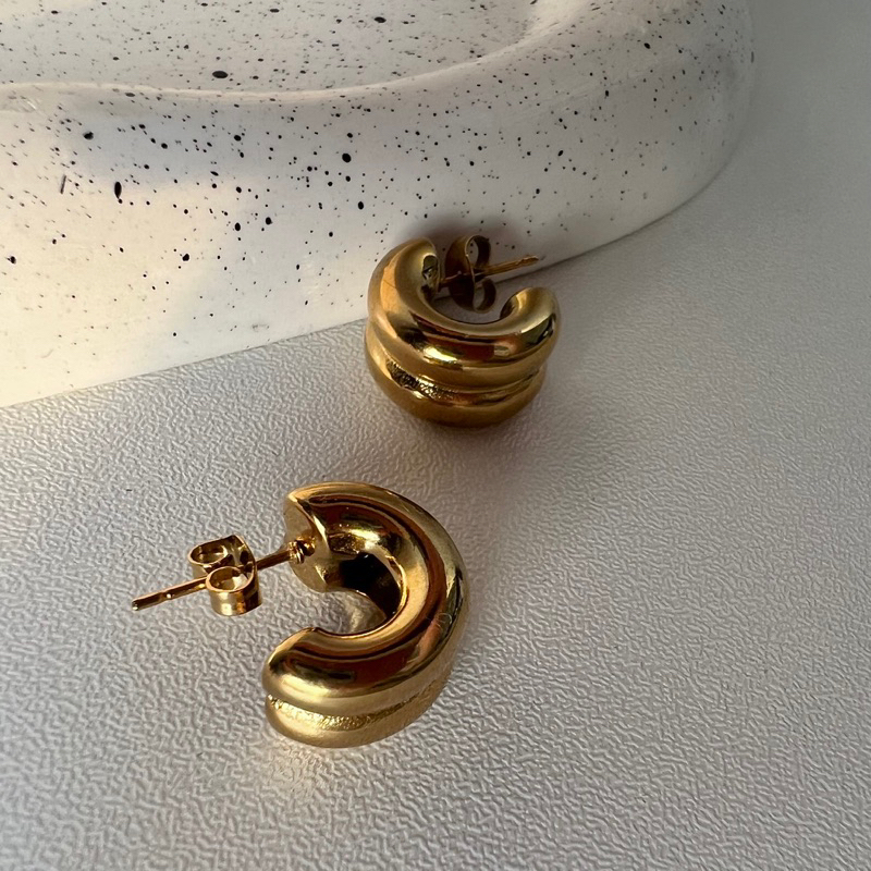 Adore- Mini double curve earring