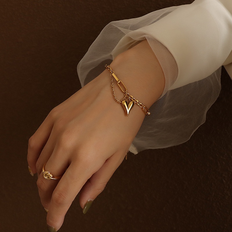 Ht สร้อยข้อมือสเตนเลสไทเทเนียม รูปหัวใจ เรียบง่าย Y2K สําหรับผู้หญิง