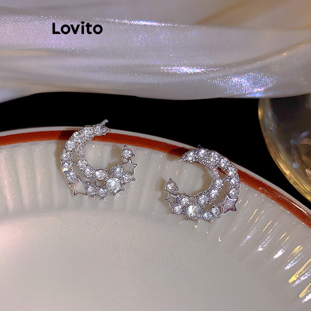 Lovito ต่างหูผู้หญิง พลอยเทียม รูปพระจันทร์ สไตลลำลอง LNA28234 (สีเงิน)