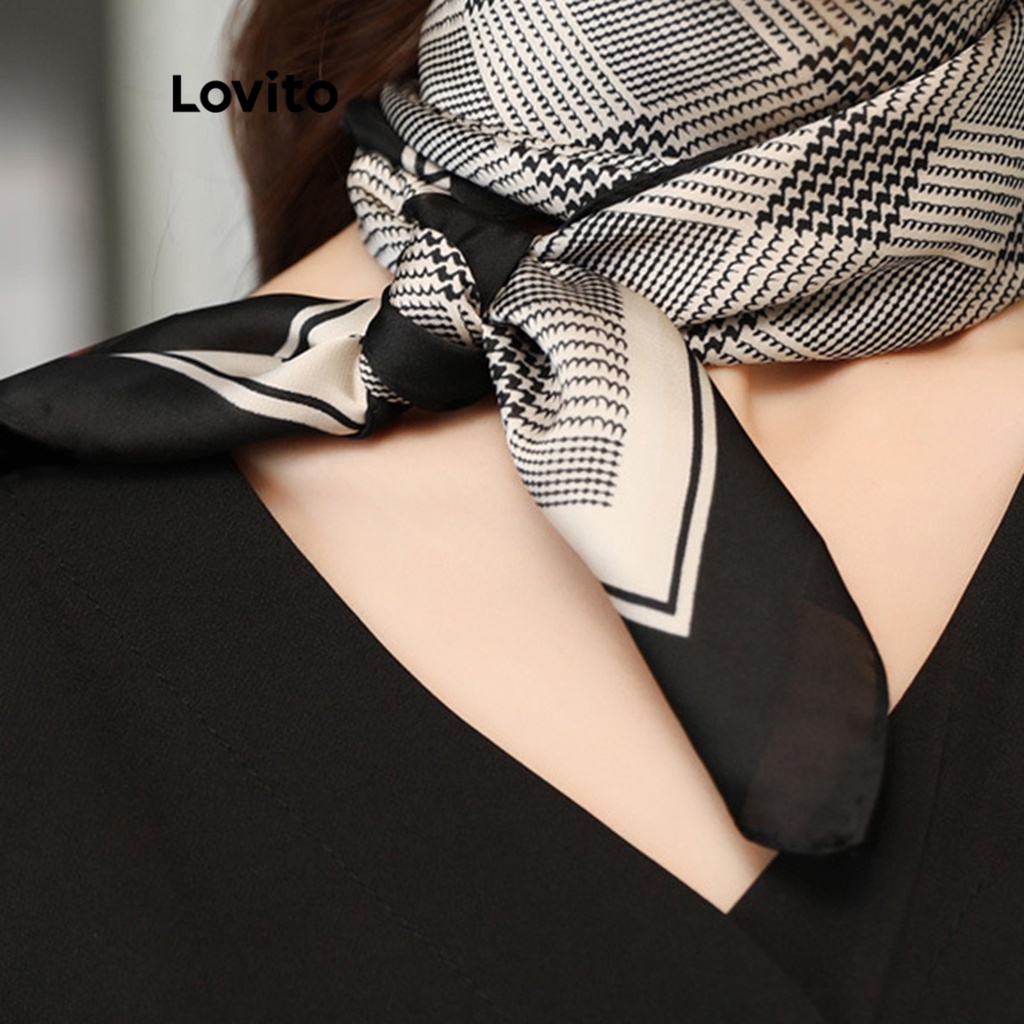 Lovito ผ้าพันคอลําลอง ลายจุด ทรงกลม สําหรับผู้หญิง LFA06076 (สีดําและสีขาว/สีดํา)