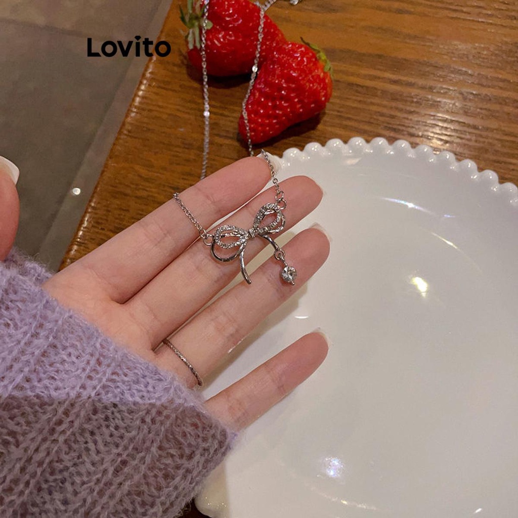 Lovito สร้อยคอผู้หญิง แต่งจี้พลอยเทียมรูปโบว์ สีเรียบ สไตล์ลำลอง LFA11197