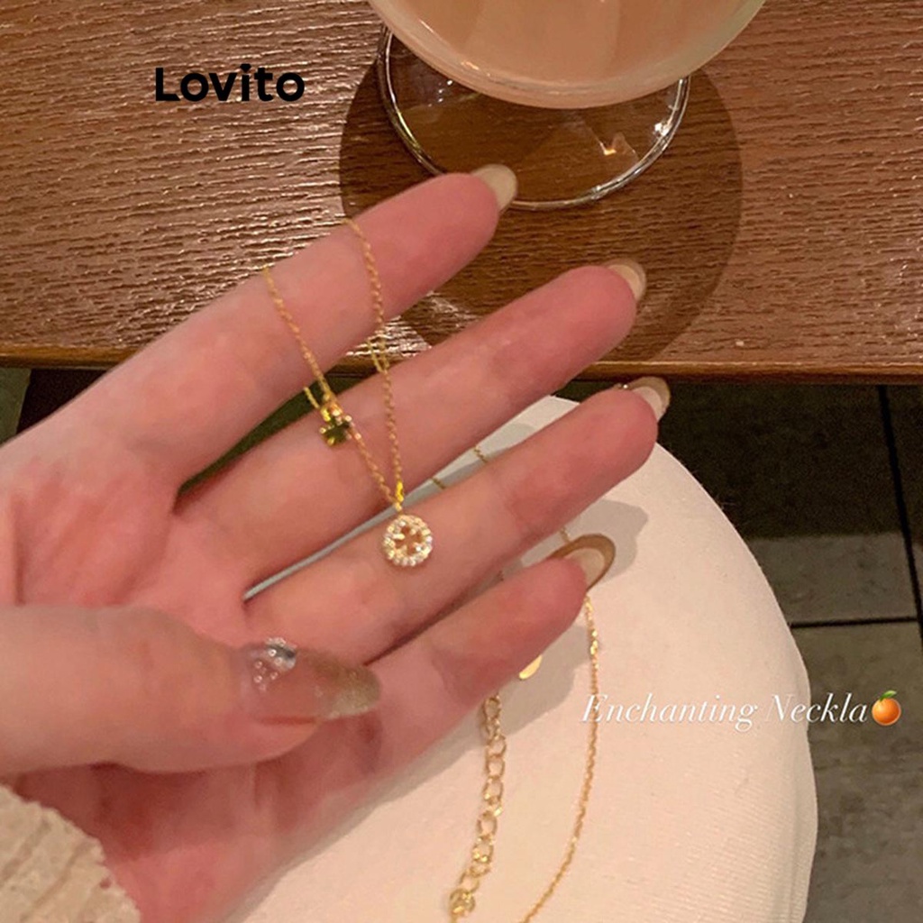 Lovito สร้อยคอผู้หญิง แต่งพลอยเทียม ดอกไม้ สไตล์ลำลอง LFA09541
