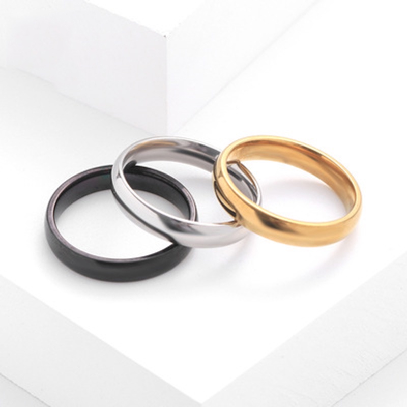 Minimalism แหวนสแตนเลสโลหะทรงกลมคุณภาพสูงสําหรับคนรัก