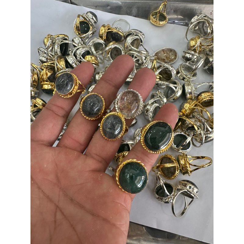 Quartz แหวนโป่งข่าม แก้วโป่งข่ามแท้ ตัวเรือนทองเหลือง สุ่มแก้วเท่านั้น