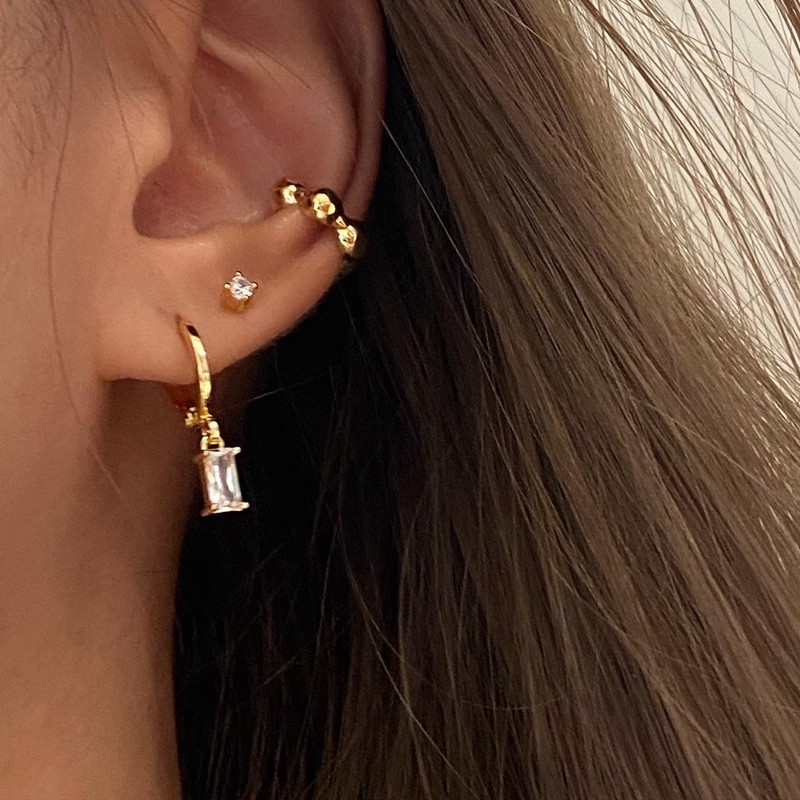 RINDA - Classic dot gem (ต่างหูก้าน)