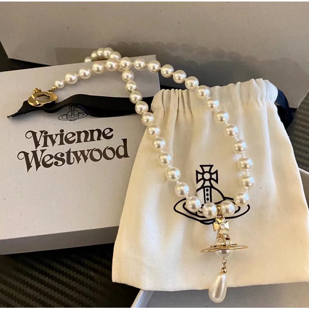 Westwood Vivienne สร้อยคอโซ่ จี้รูปหยดน้ํา ประดับมุก สามมิติ สไตล์วินเทจ