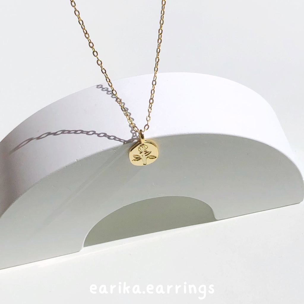 earika.earrings - classic yellow gold rose necklace สร้อยคอจี้กุหลาบสีทอง S92.5 ปรับขนาดได้