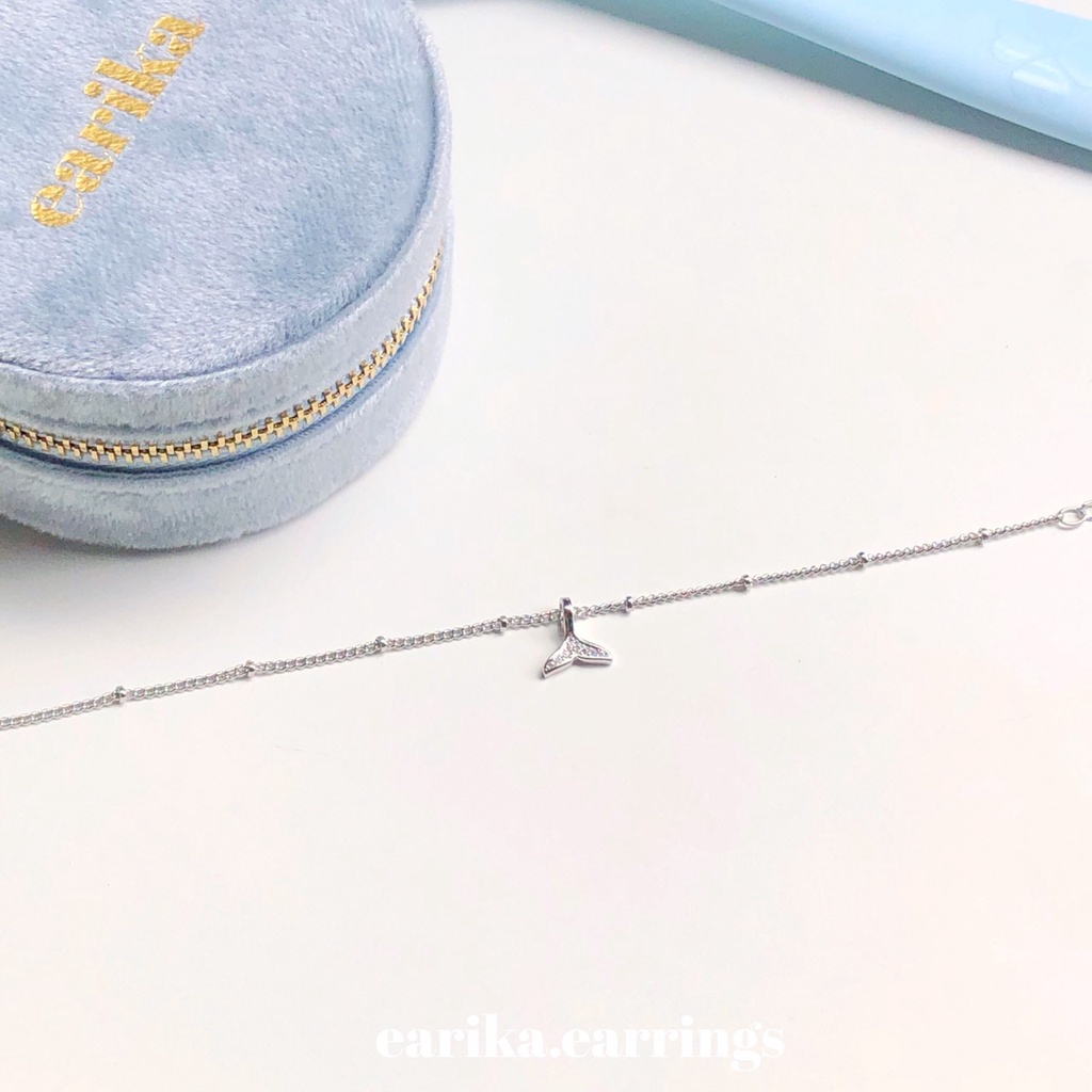 earika.earrings - crystal whale bracelet สร้อยข้อมือเงินแท้จี้หางปลาวาฬ ปรับขนาดได้ เหมาะสำหรับคนแพ้ง่าย