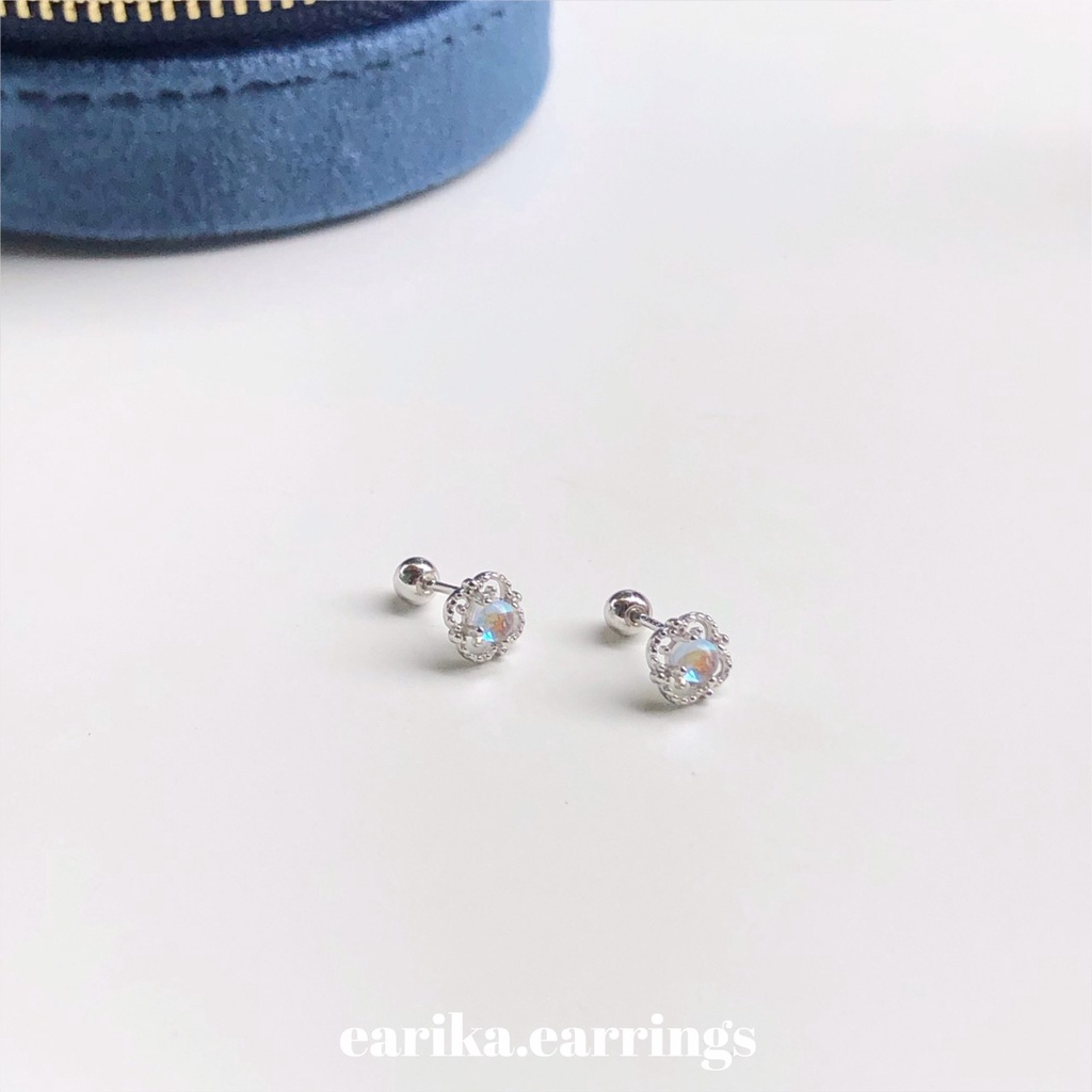 earika.earrings - hologram snowflake piercing จิวหูเงินแท้เกล็ดหิมะ (ราคาต่อชิ้น) เหมาะสำหรับคนแพ้ง่าย